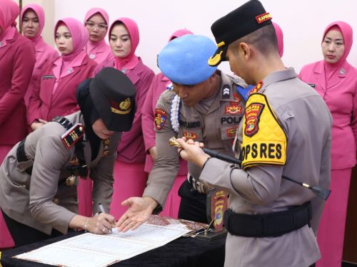 Polres Tulang Bawang Gelar Sertijab Empat Jabatan Kata Intel, Reskrim, Lantas Dan Kapolsek Menggala, Kapolres Tegaskan Loyalitas dan Profesionalisme